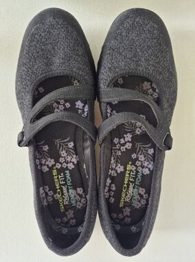 SKECHERS Women's Black Mary Jane Comfort Shoes Size 9